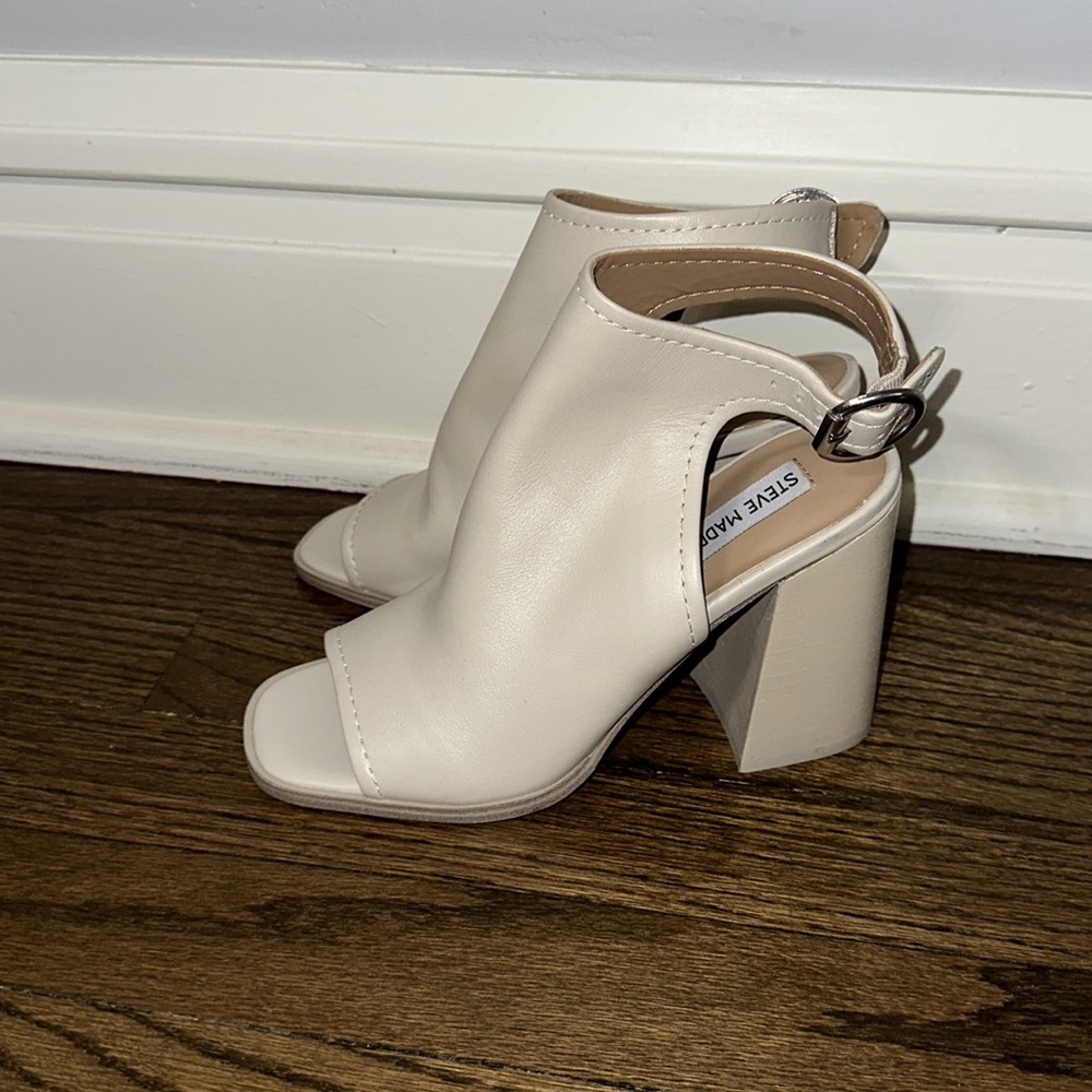 Steve Madden Tangible Bone/Cream Upper Leather Block Heel Open Toe Bootie 6.5M - Picture 5 of 11